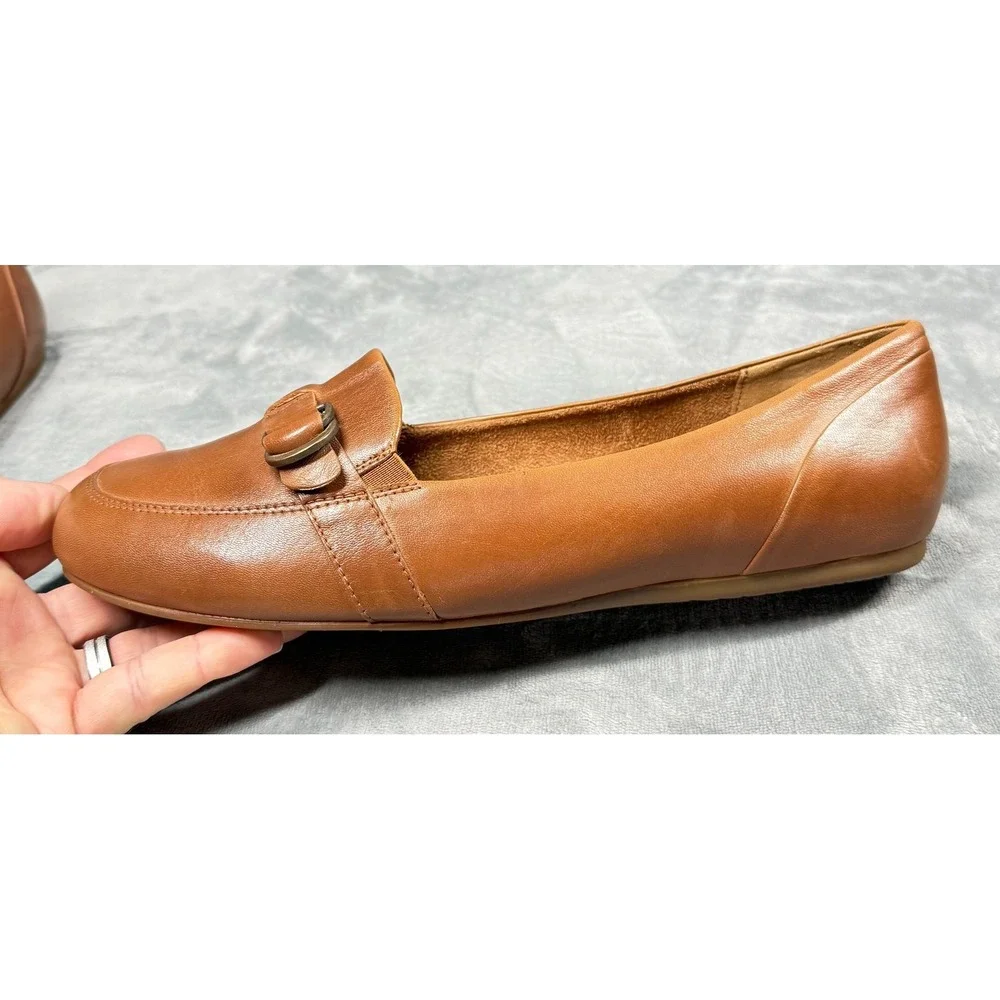 SoftWalk title loafers